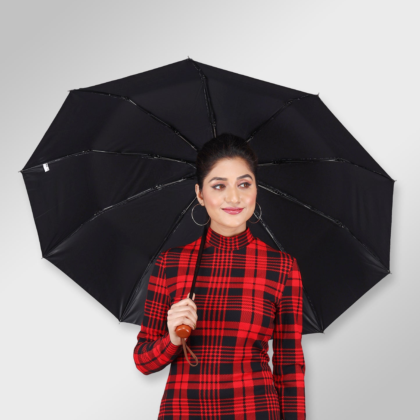 SARA (Mono-Black) | Automatic Open 4-Fold Umbrella – Elegant Handle & Floral Design