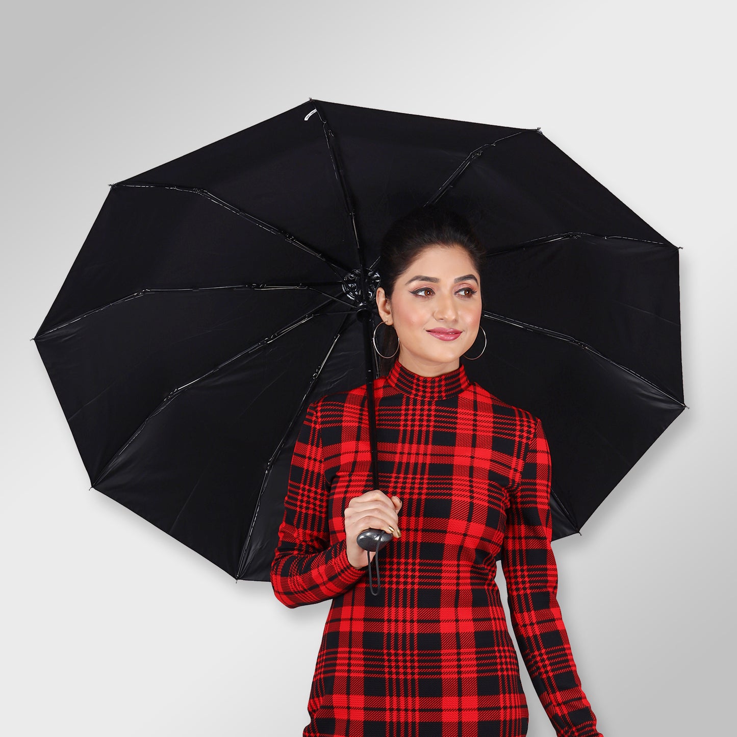 SARA (Mono-Black) | Automatic Open 4-Fold Umbrella – Elegant Handle & Floral Design