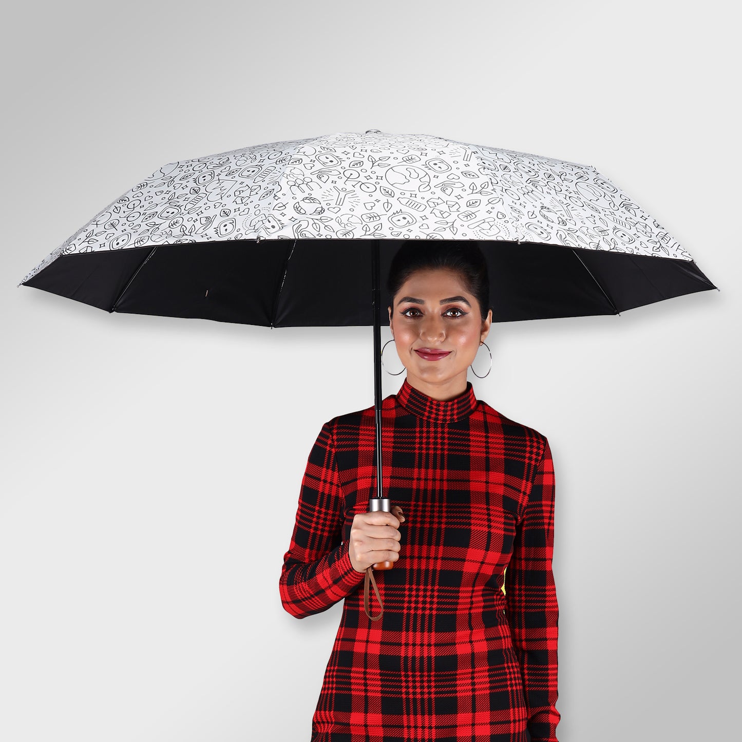 SARA (Mono-Black) | Automatic Open 4-Fold Umbrella – Elegant Handle & Floral Design